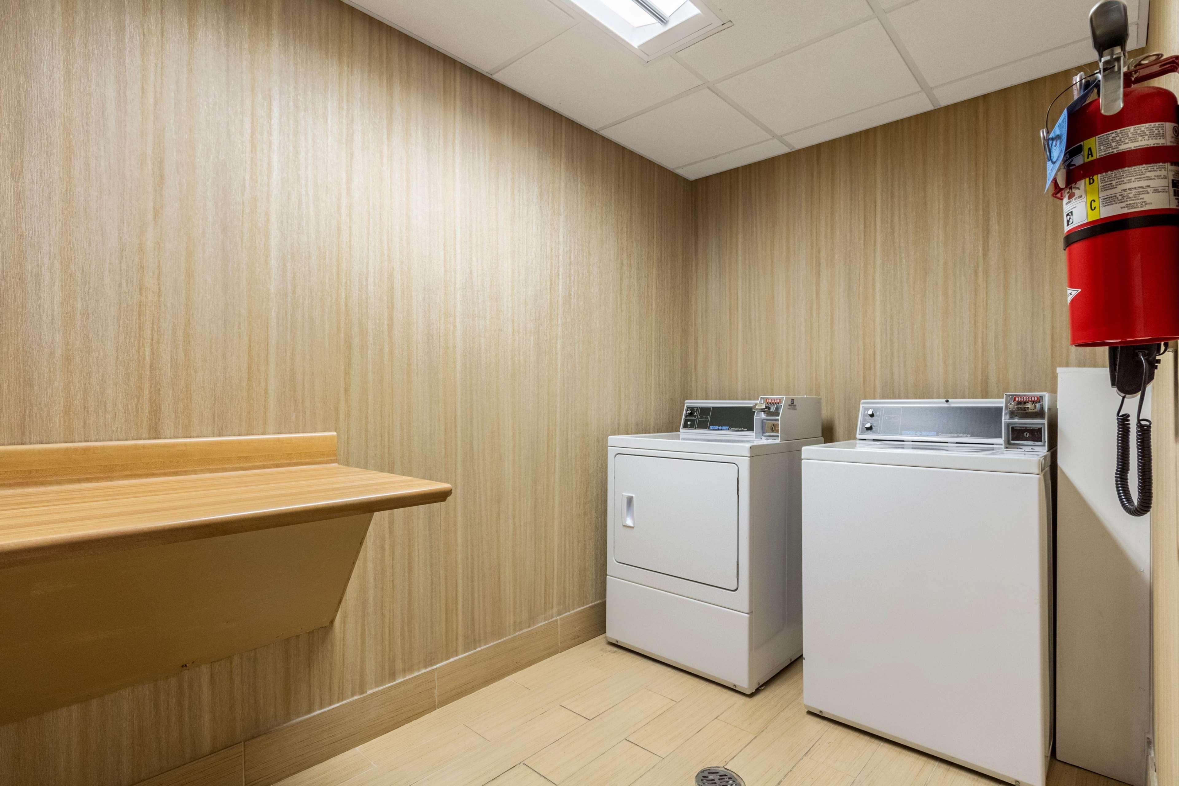 Hampton Inn Jackson Pearl Intrntl Airport Экстерьер фото