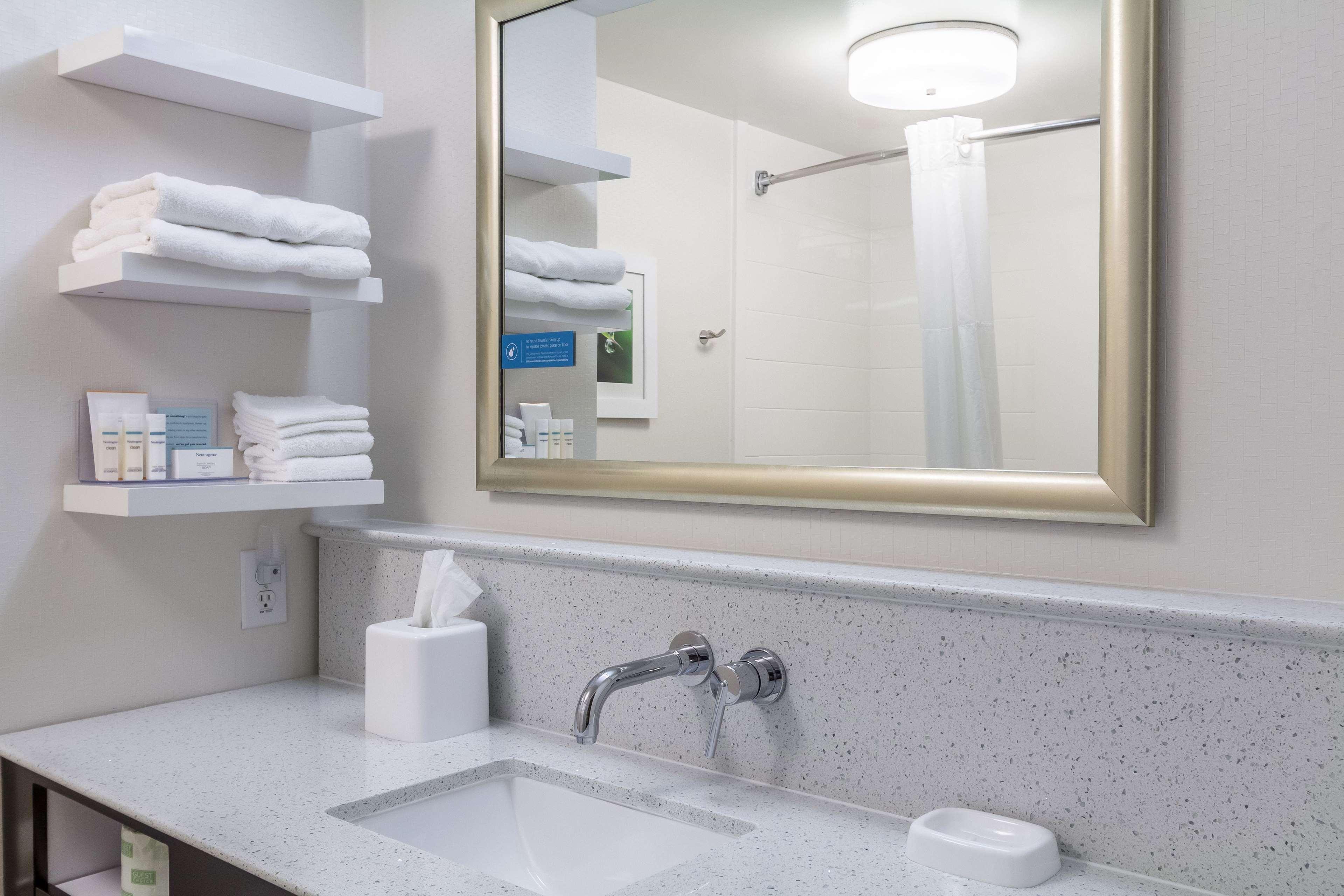 Hampton Inn Jackson Pearl Intrntl Airport Экстерьер фото
