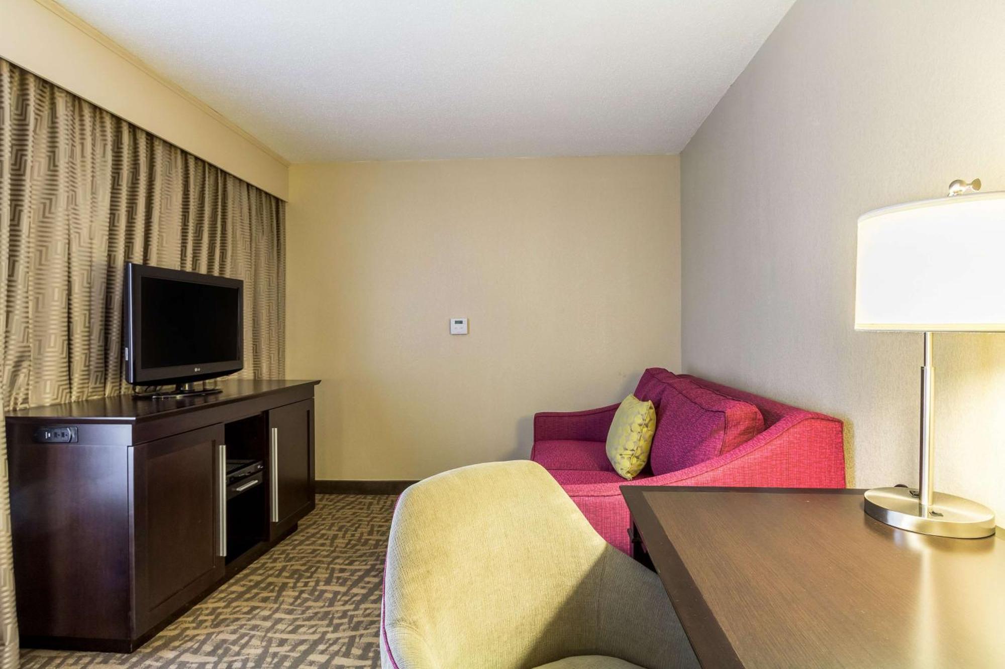 Hampton Inn Jackson Pearl Intrntl Airport Экстерьер фото